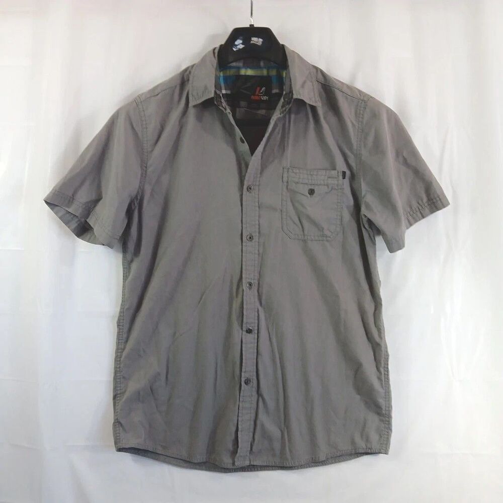 Amplify Button Up Shirt Men's Size Medium Gray Short Sleeve *